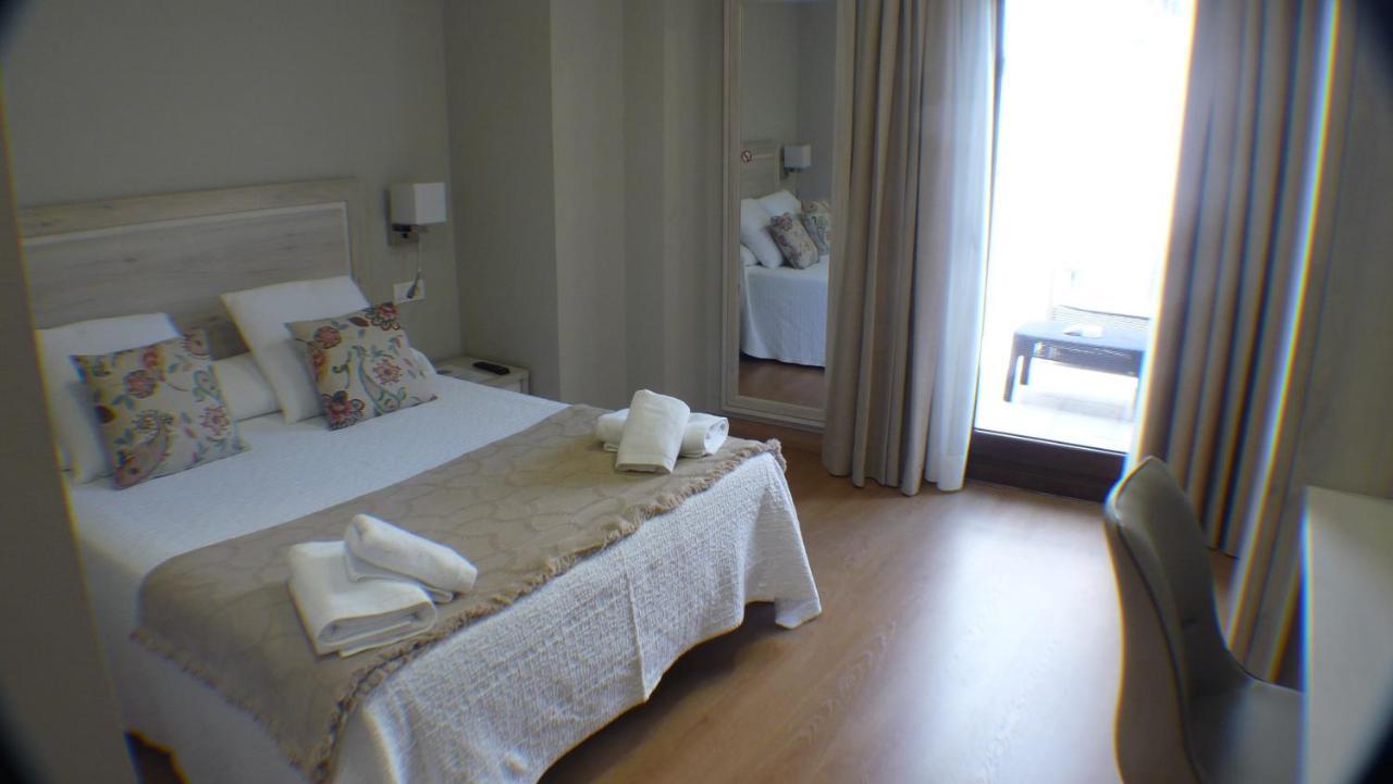 Hotel Roquino Кальдас-де-Рейес Экстерьер фото